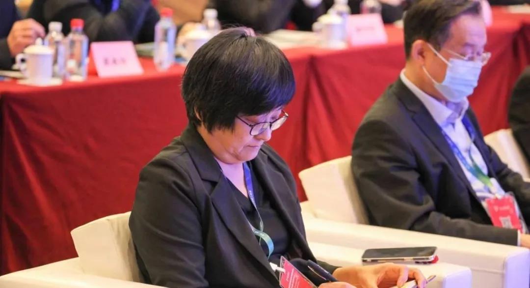 日韩乱码人妻无码系列