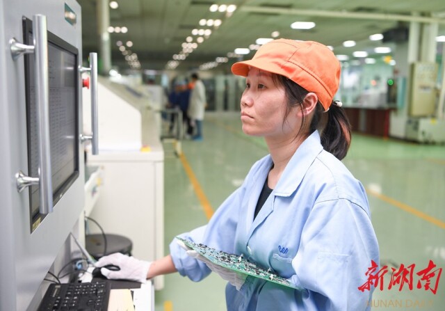 日韩乱码人妻无码系列