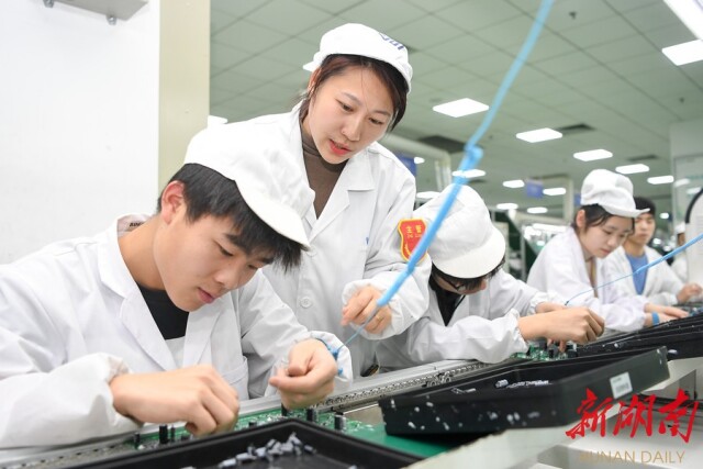 日韩乱码人妻无码系列