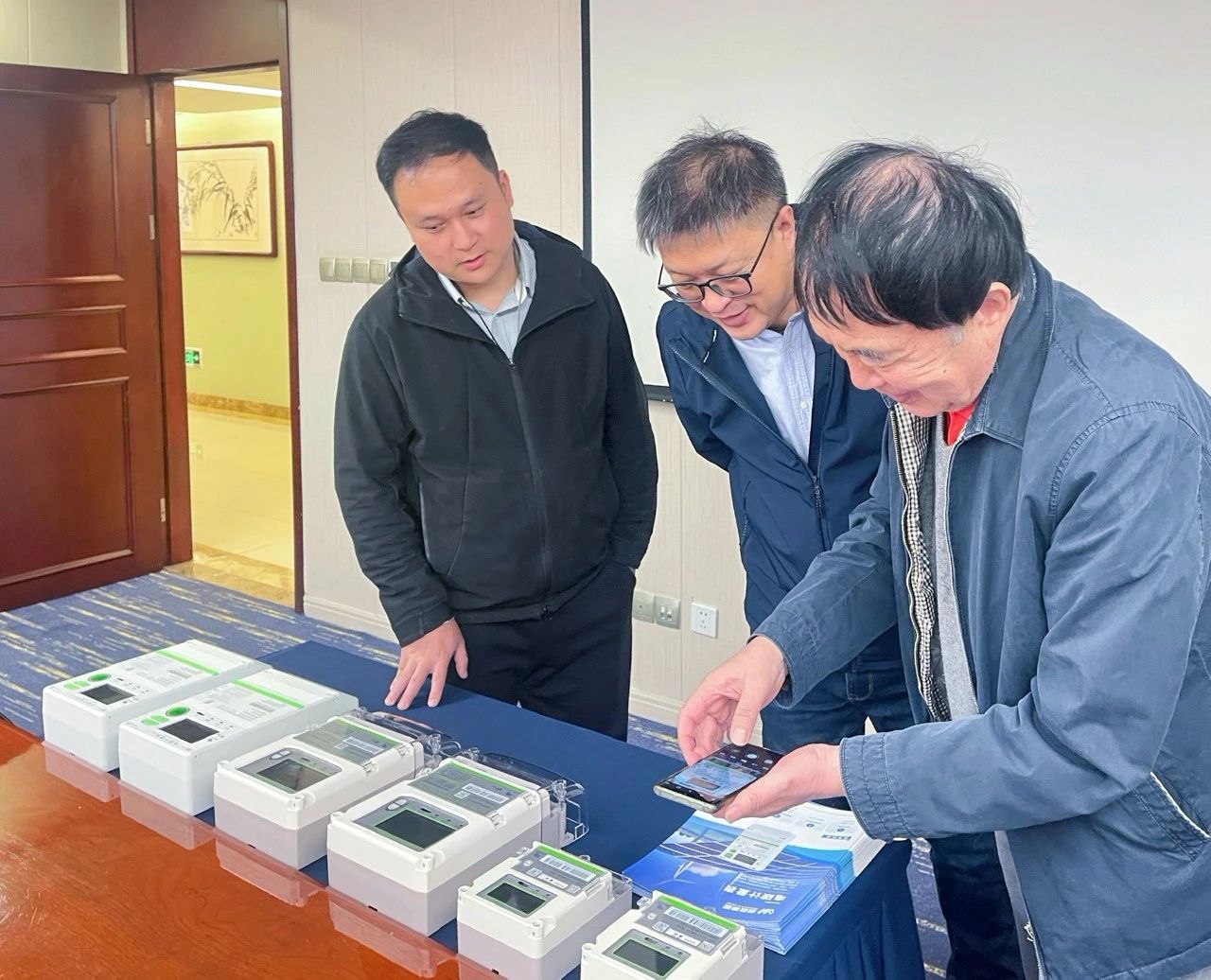 日韩乱码人妻无码系列