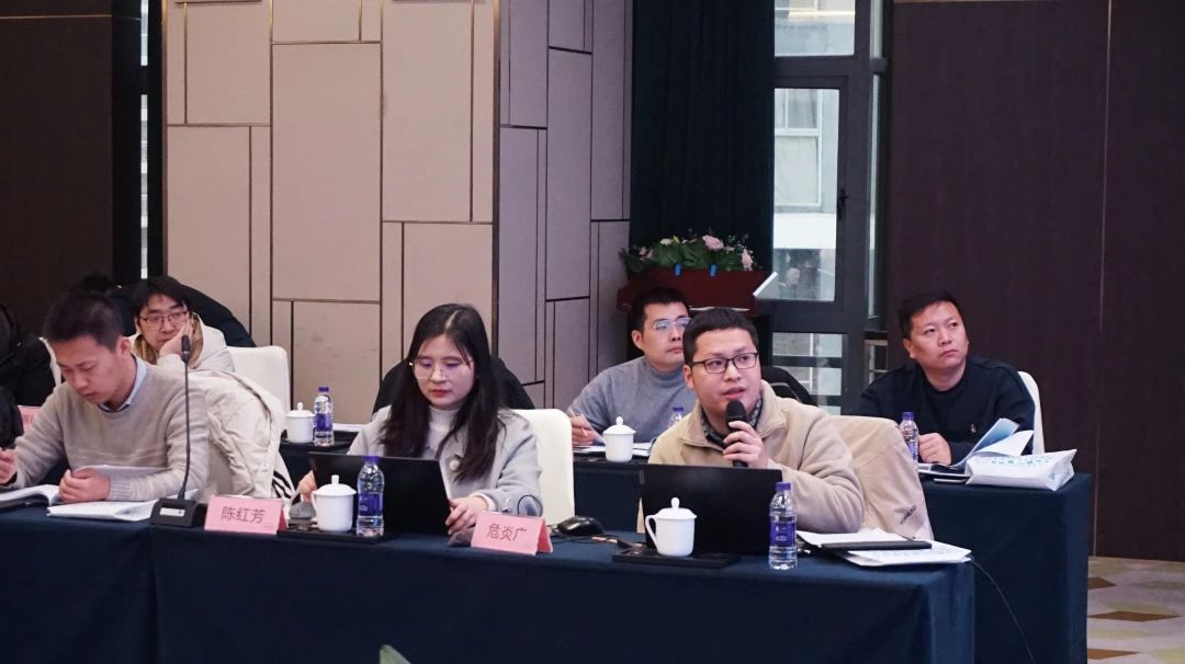 日韩乱码人妻无码系列
